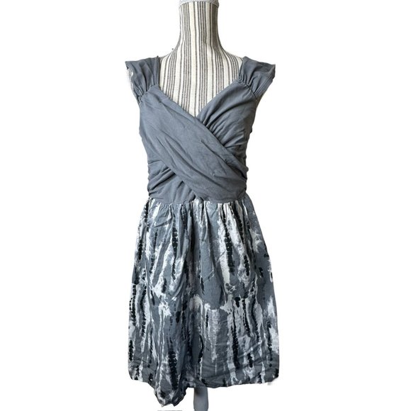 Converse Dresses & Skirts - CONVERSE One Star Summer Front Cross Mini Dress Gray Size XL